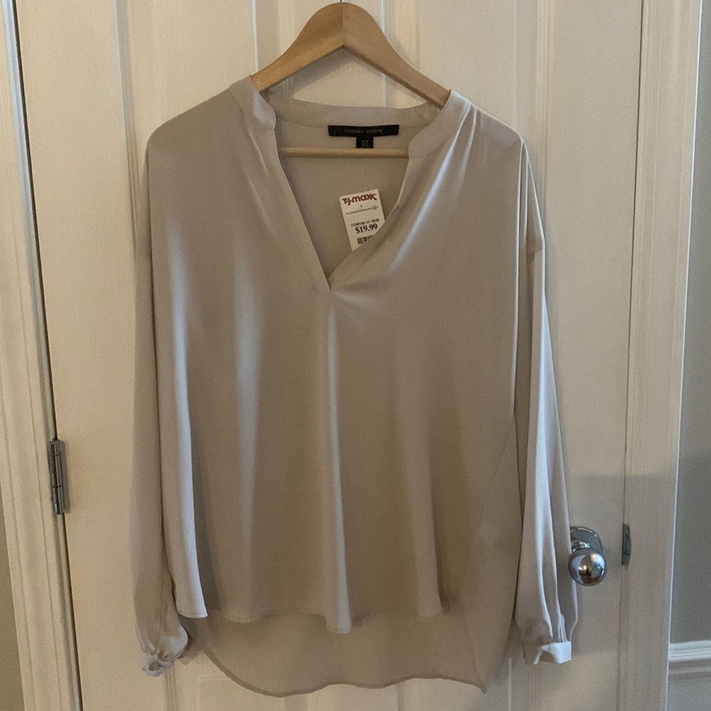NEW Cynthia Steffe light taupe blouse, M